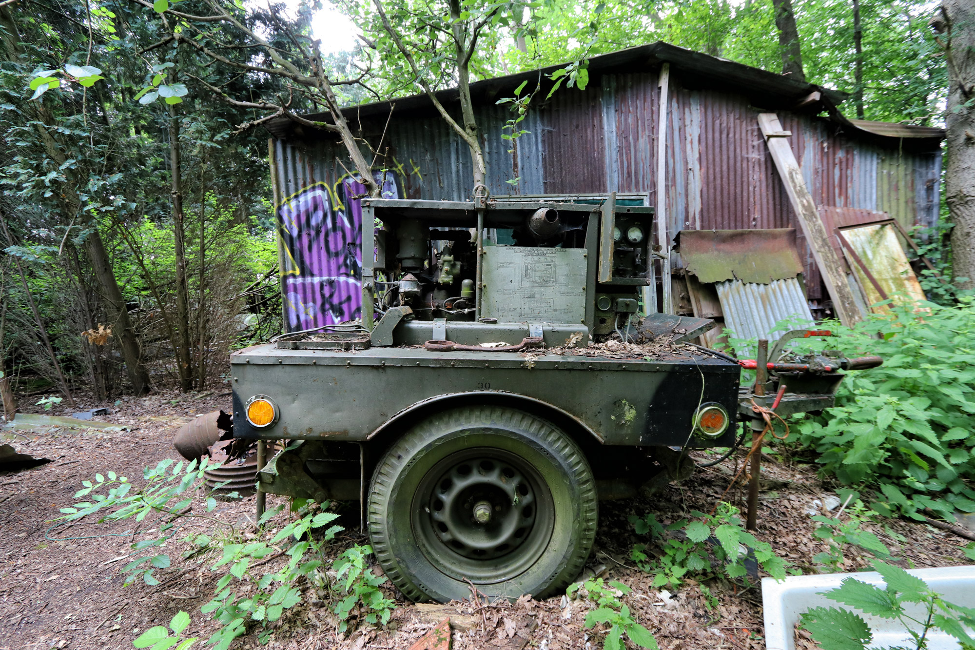 Urbex: Lost in the woods