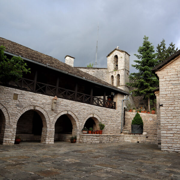 Tzoumerka - Tsouka klooster