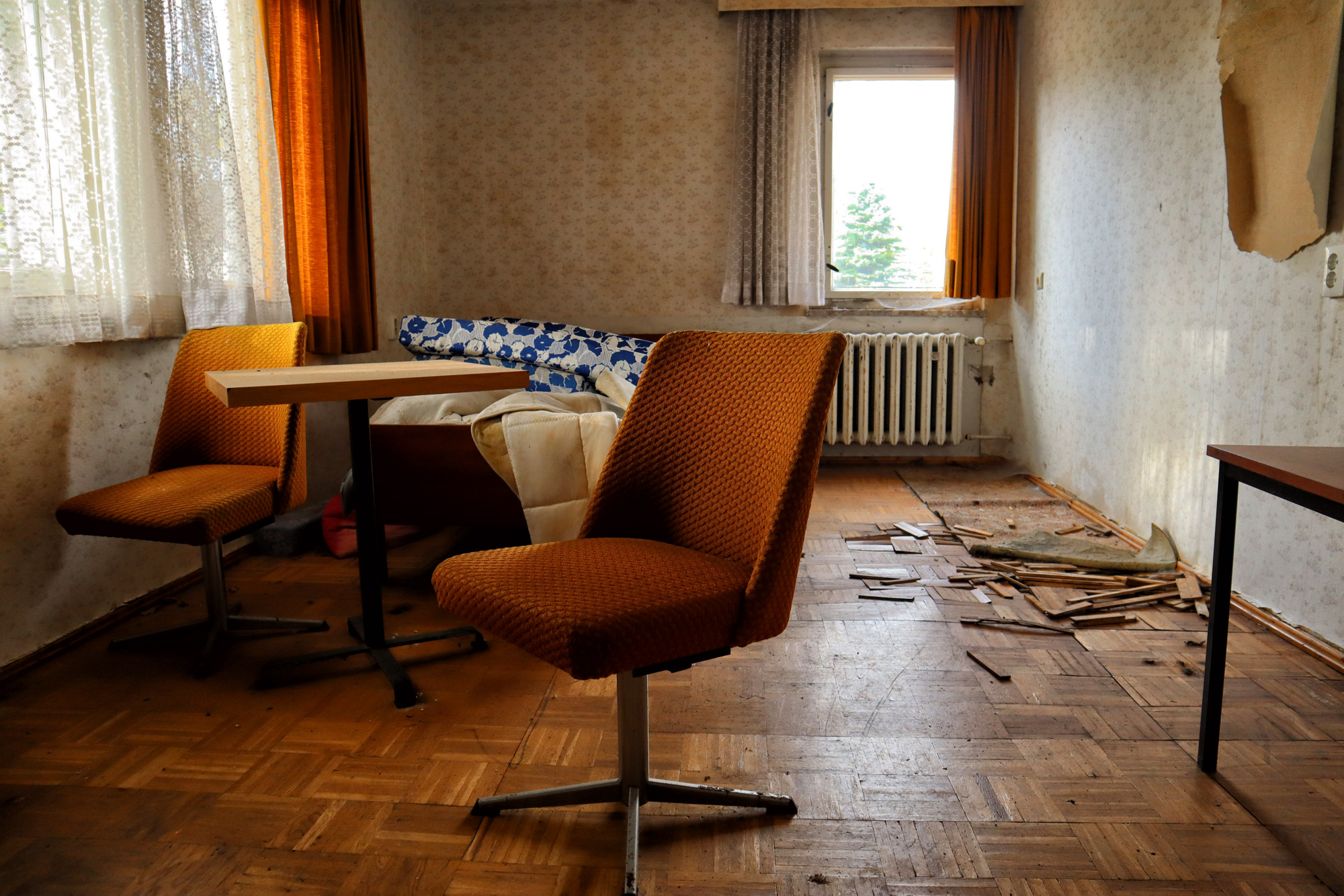 Urbex: verlaten hotel in Oost-Duitsland