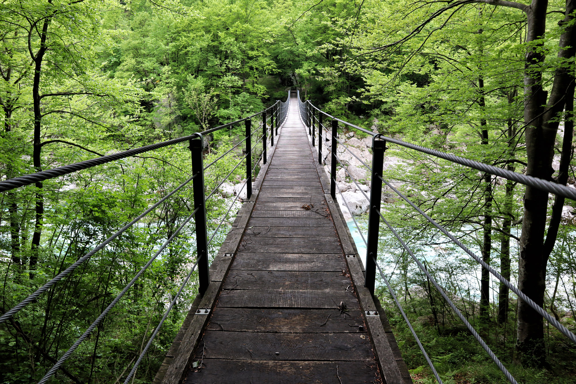 Soška pot wandeling in Slovenië - Brug over de Soča rivier