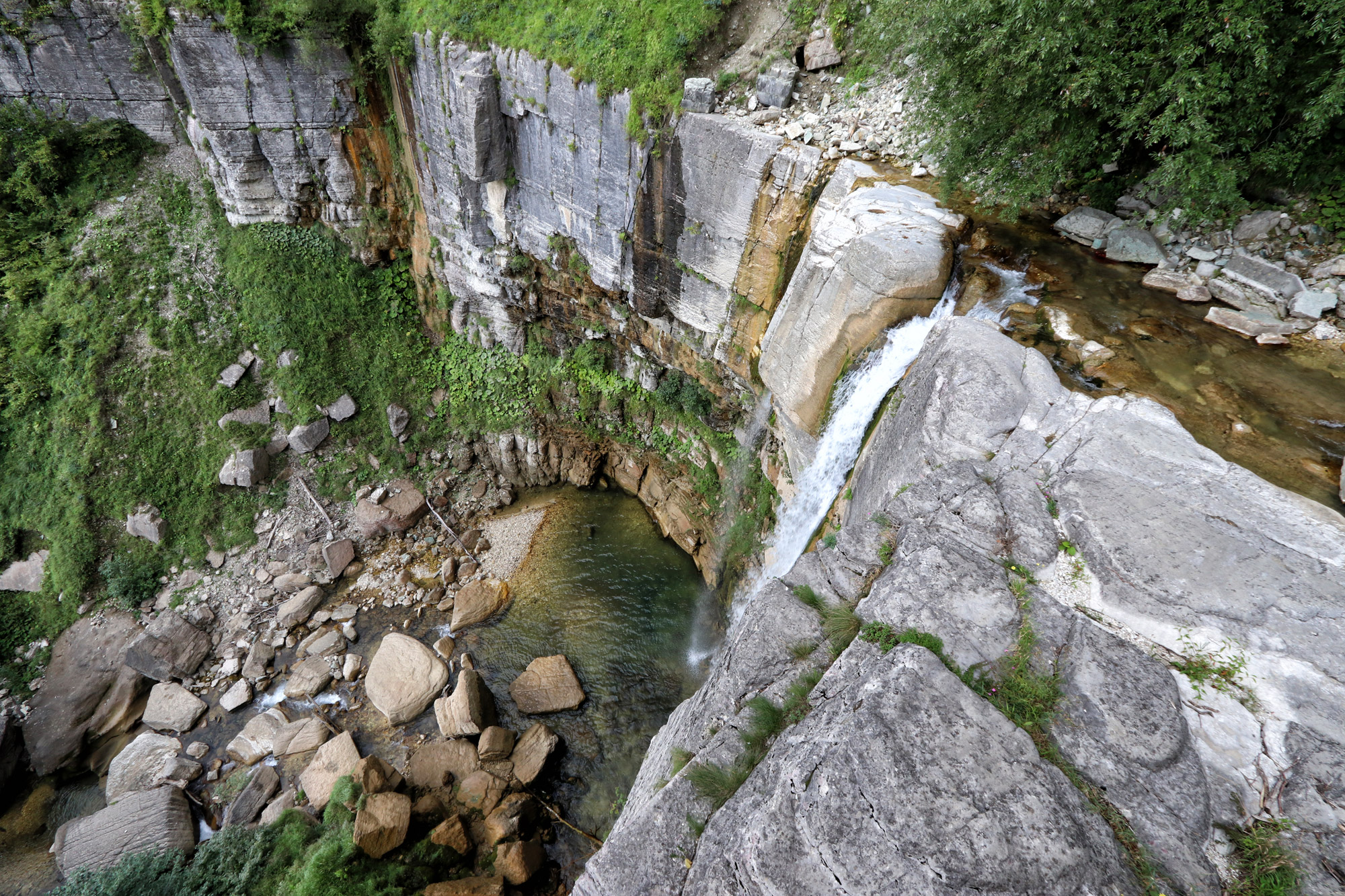 Georgië reisverslag: Kinchkha waterval