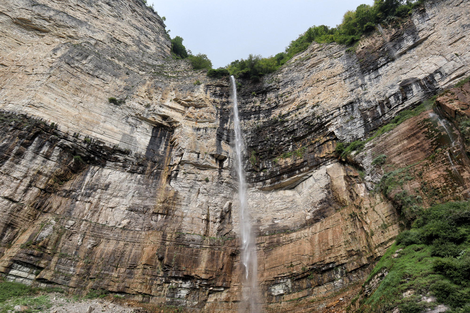 Georgië reisverslag: Kinchkha waterval