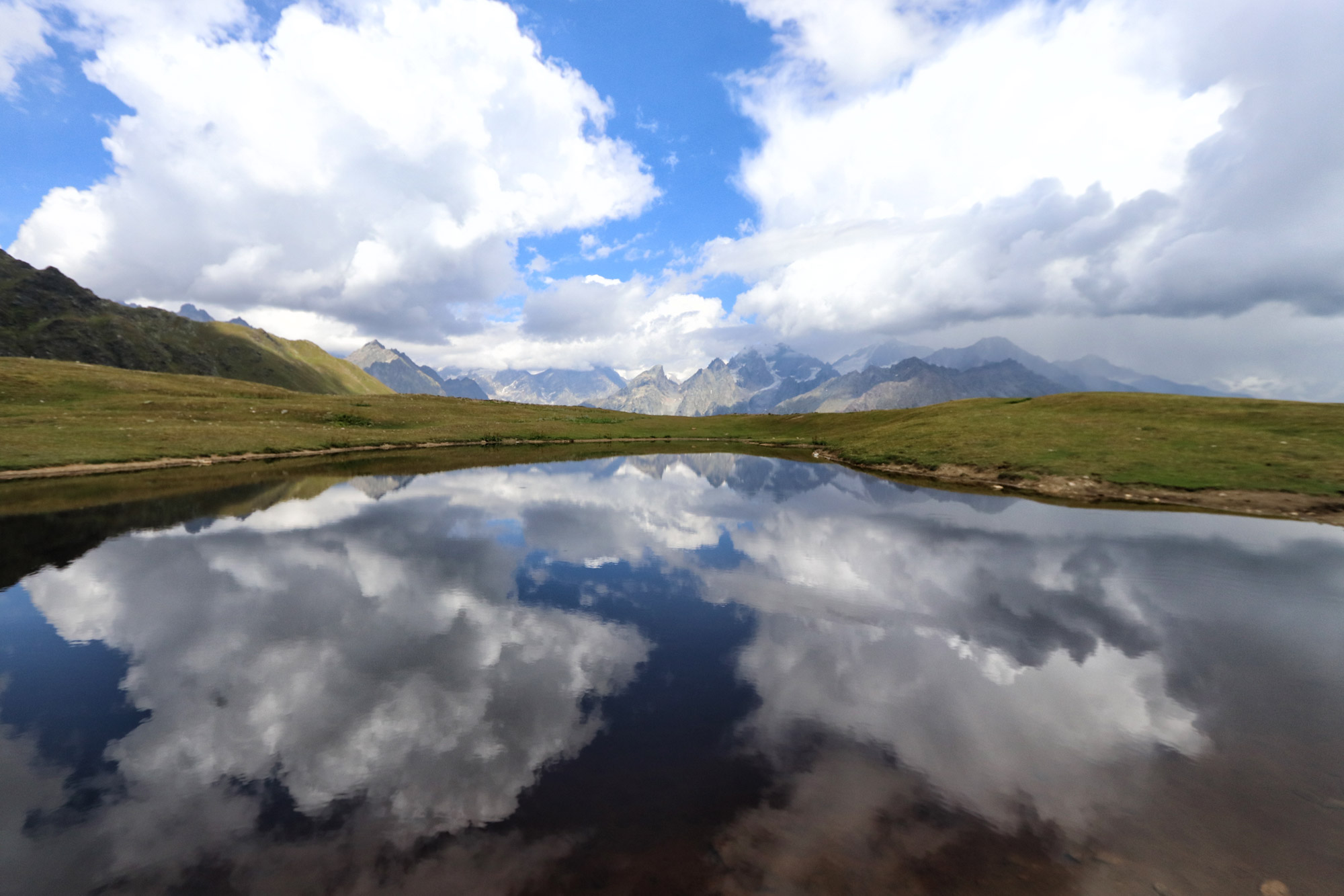 Georgië reisverslag - Wandelen naar de Koruldi Lakes