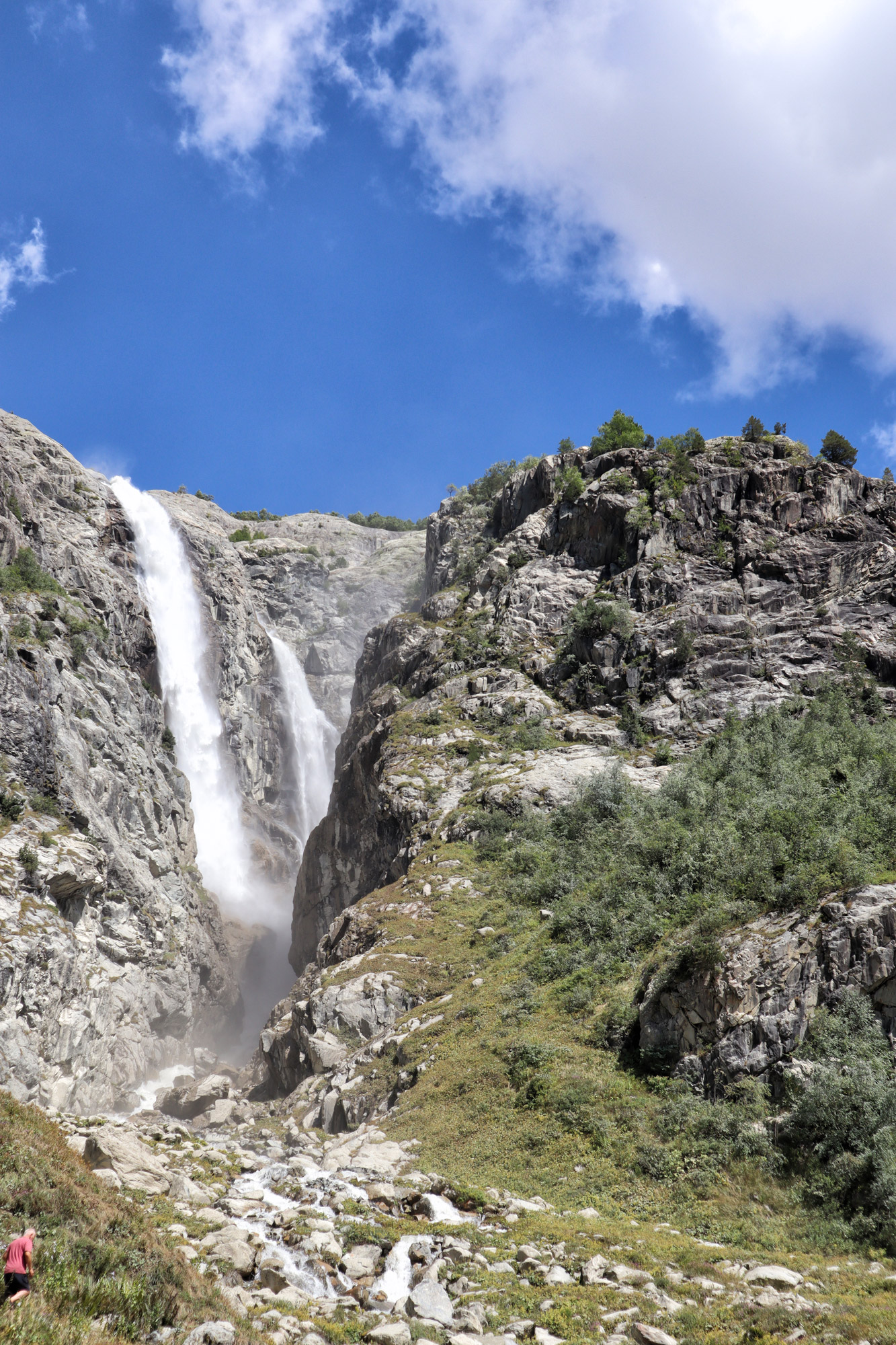 Georgië reisverslag - Wandelen naar de Shudgra waterval