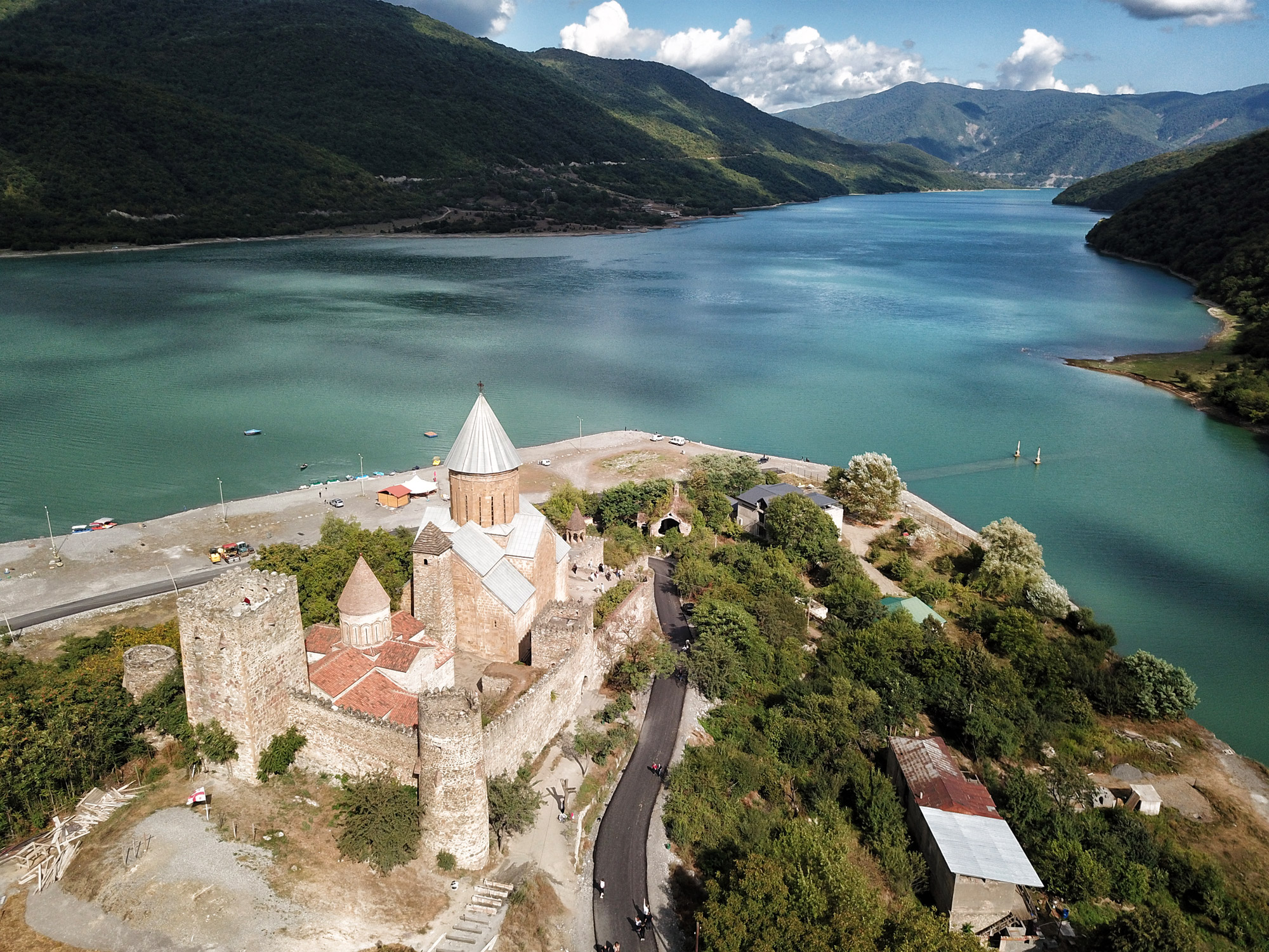 Georgië reisverslag - Ananuri Monastery