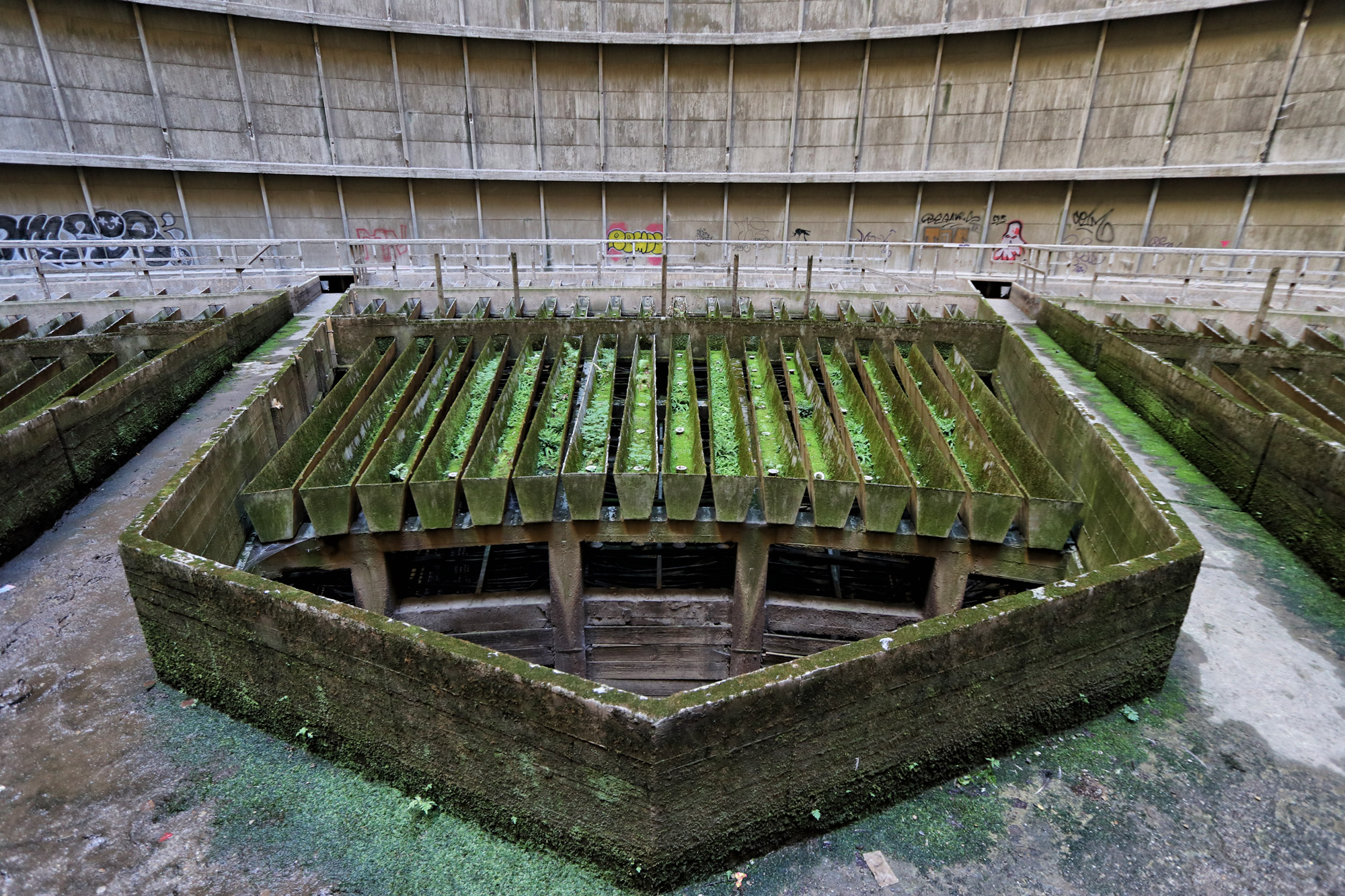 Urbex: IM Cooling Tower