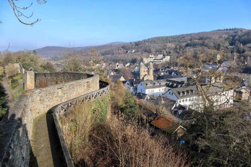 Bad Münstereifel - Stadsmuur, stadspoorten en torens