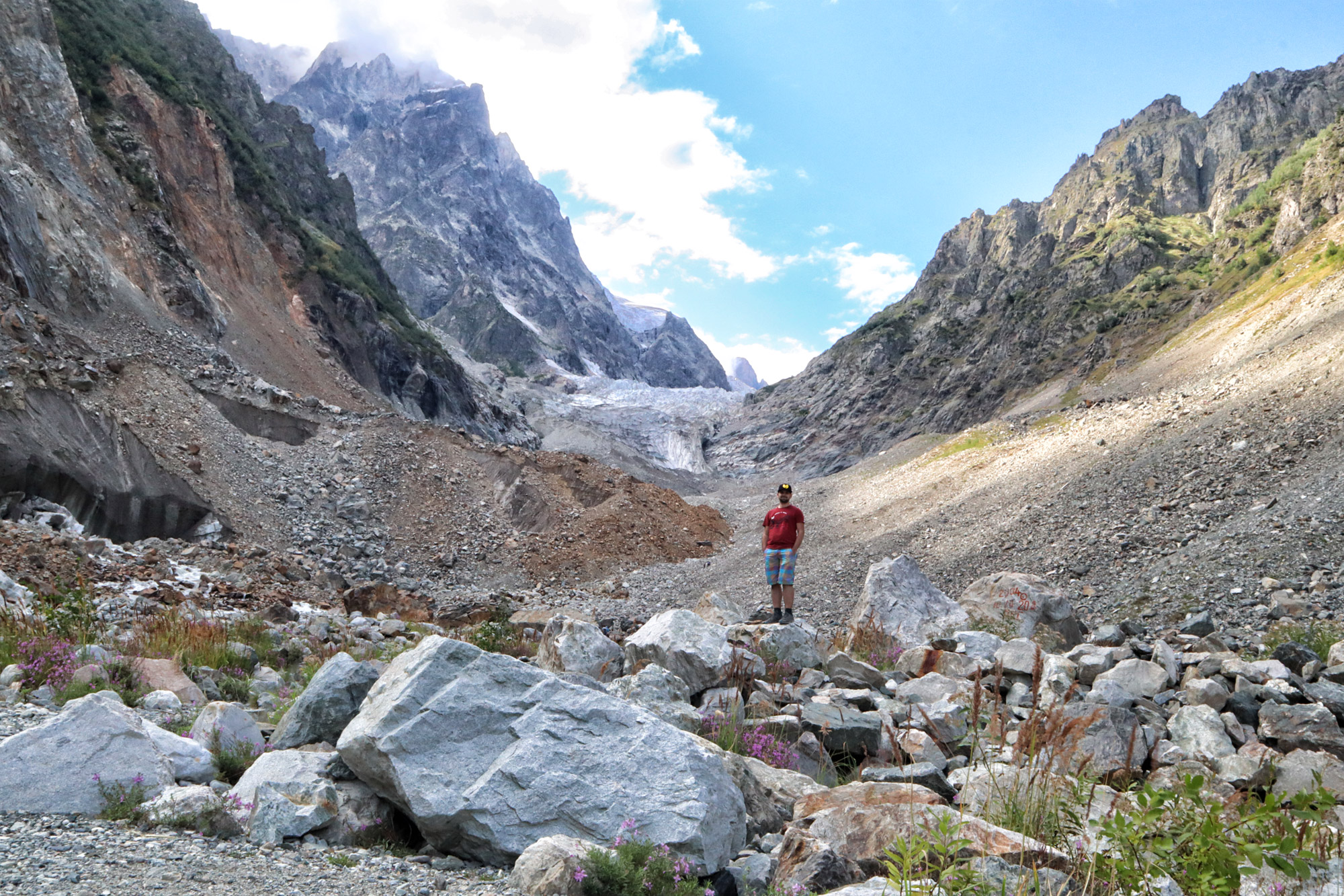 Wandeling in Georgië - Hike naar de Chalaadi Gletsjer