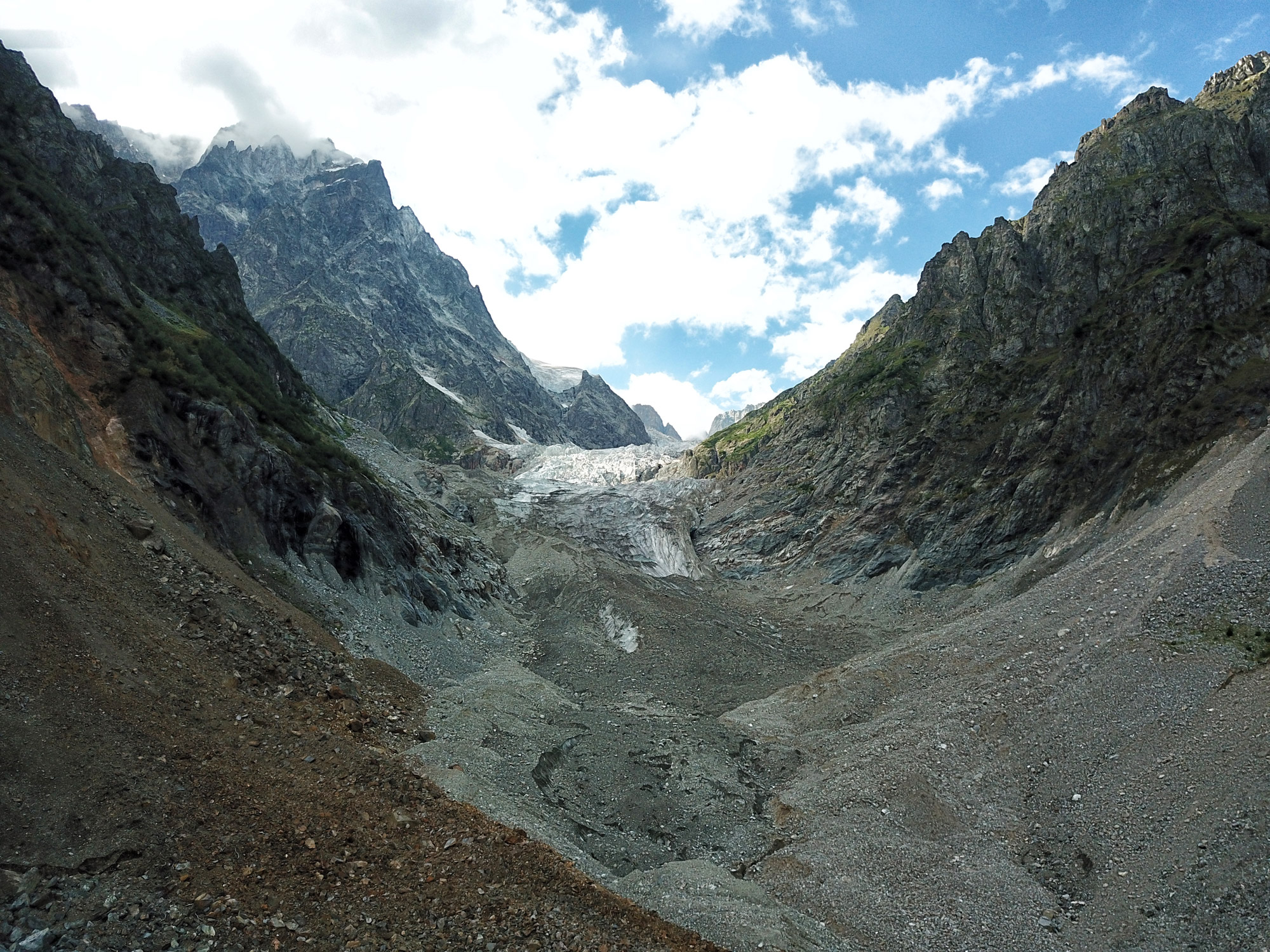 Wandeling in Georgië - Hike naar de Chalaadi Gletsjer