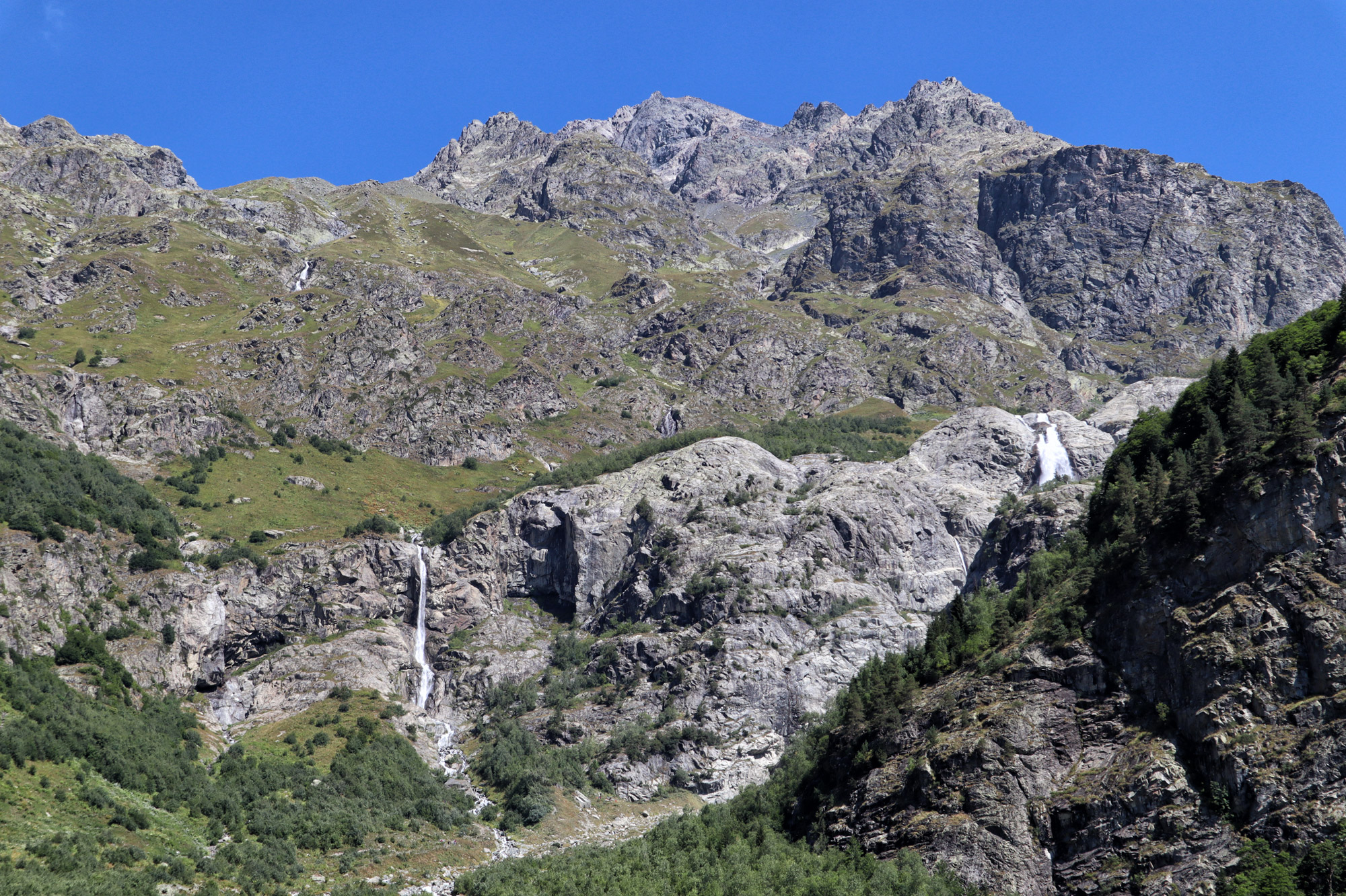 Wandeling naar de Shdugra waterval - Georgië