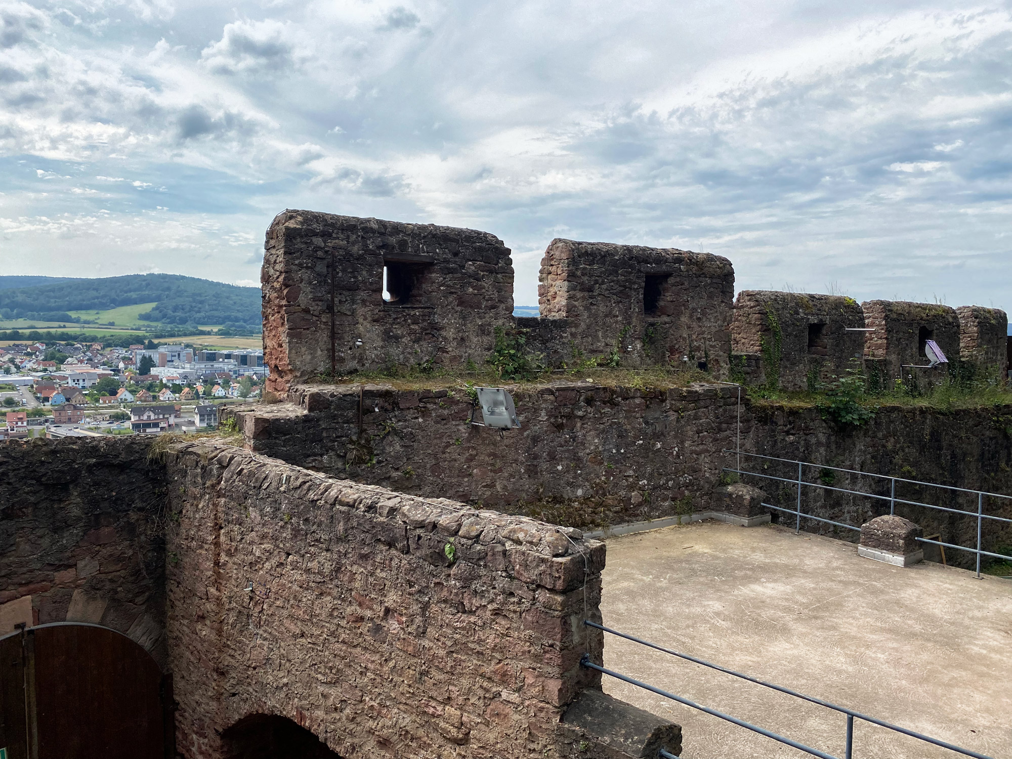 Churfranken - Burgruïne Clingenberg