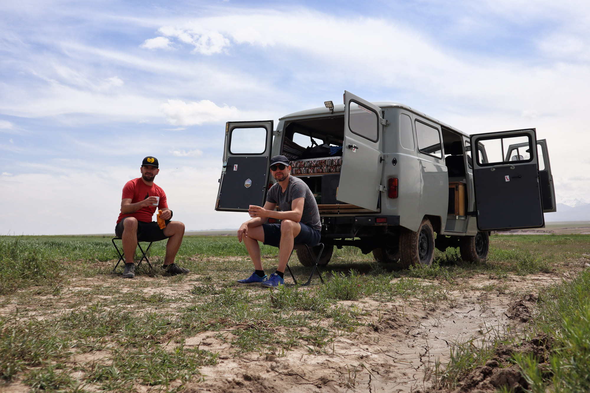 Mijn avontuurlijke roadtrip door Kirgizië met De Verdwaalde Jongens