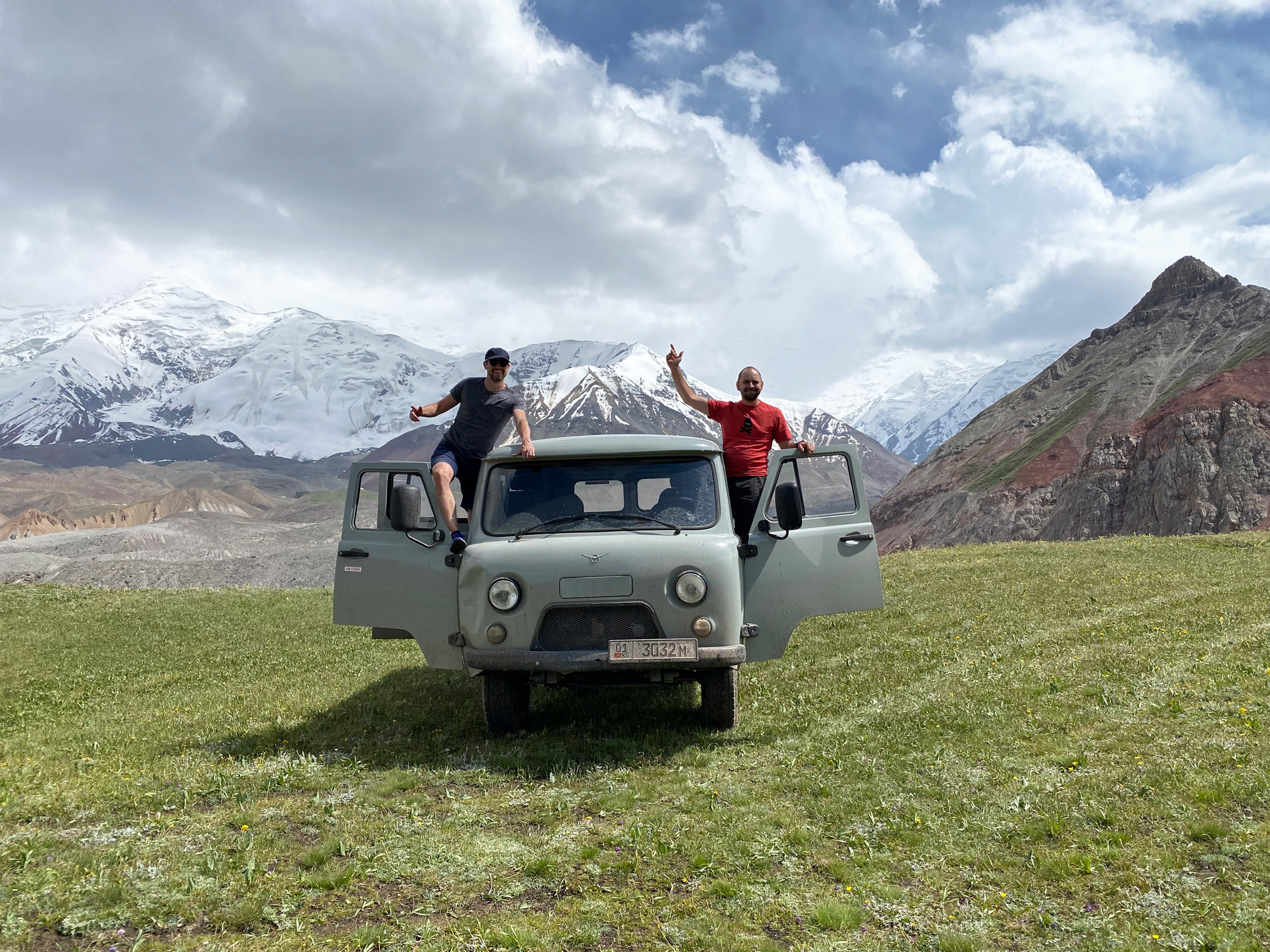 Mijn avontuurlijke roadtrip door Kirgizië met De Verdwaalde Jongens