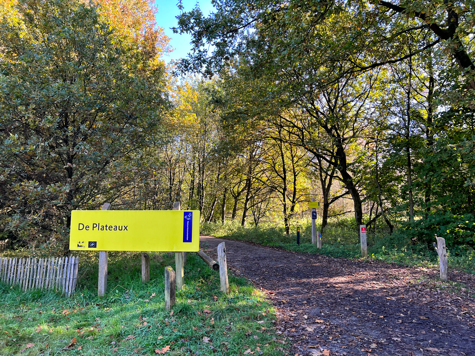 Wandelen in Nederland/België: Twee landen pad bij de Plateaux en Hageven