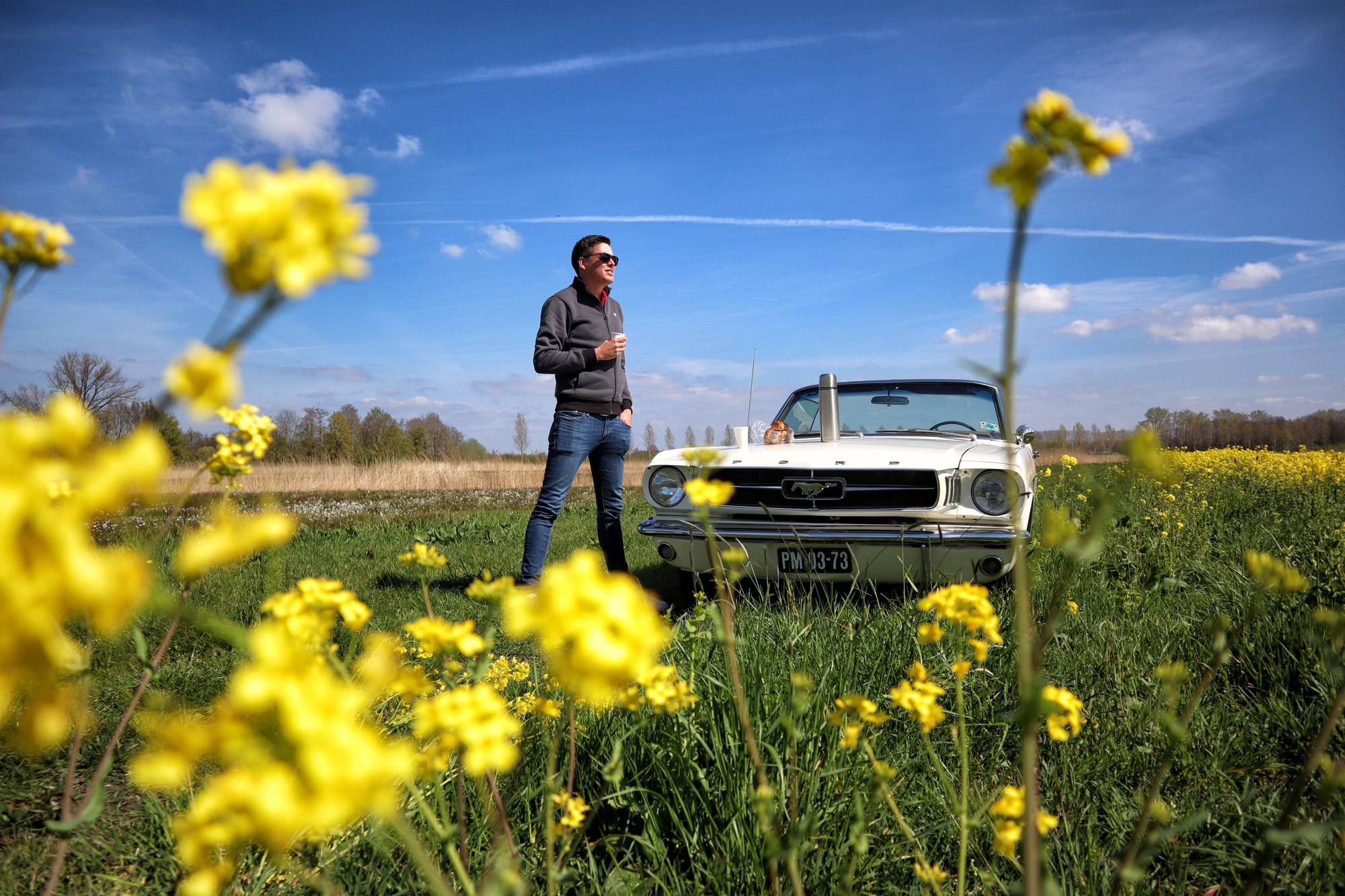 Escape Room in een oldtimer van We Love Oldtimers - Ford Mustand Cabrio