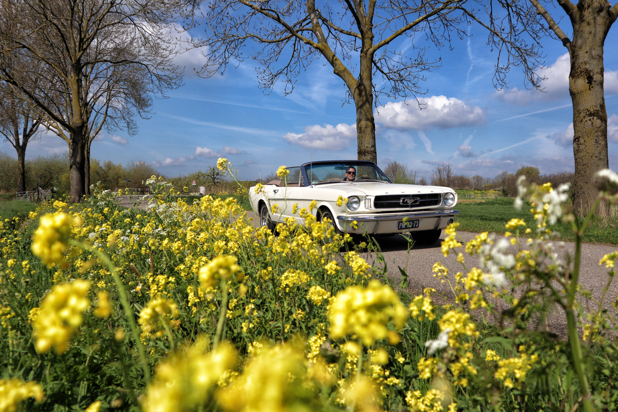 Escape Room in een oldtimer van We Love Oldtimers - Ford Mustand Cabrio