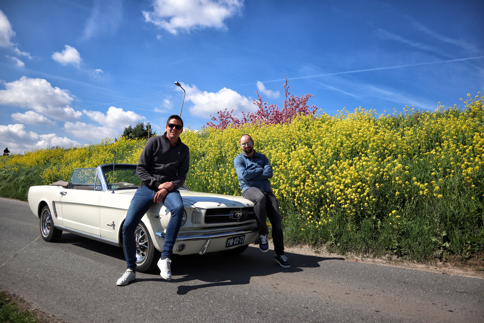 Escape Room in een oldtimer van We Love Oldtimers - Ford Mustand Cabrio