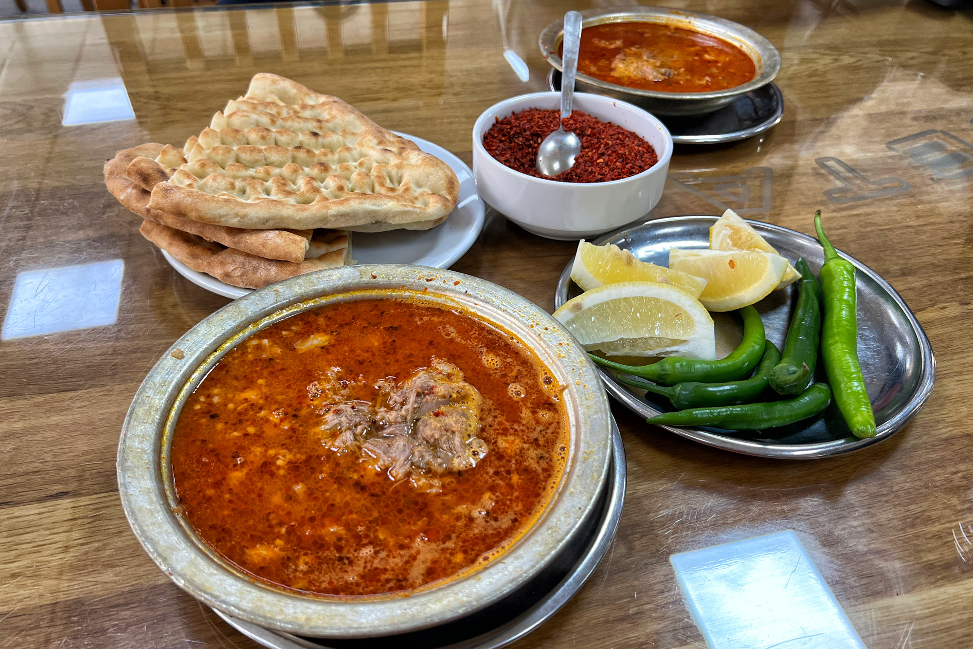 Doen in Gaziantep - Ontbijten met Beyran bij Metanet Lokantasi