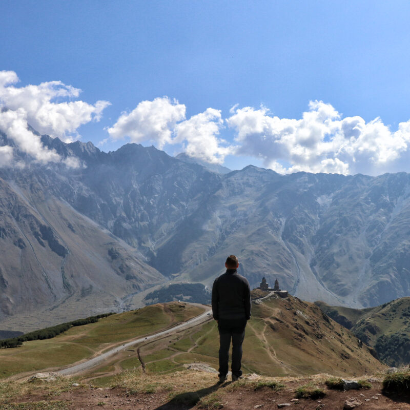 Wandelen in Georgië: Van Kazbegi naar de Gergeti Trinity Church