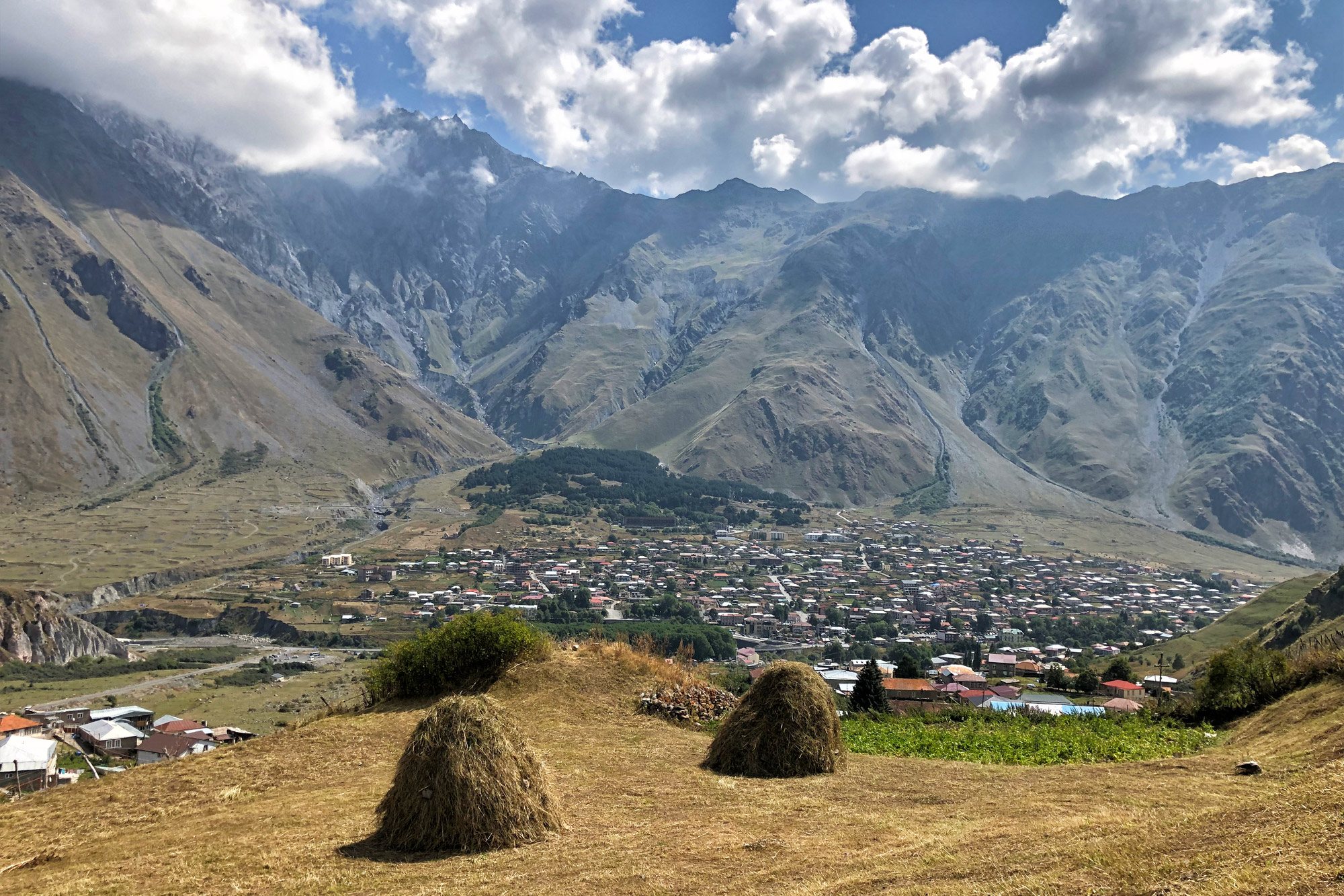 Wandelen in Georgië - Kazbegi naar de Gergeti Trinity Church