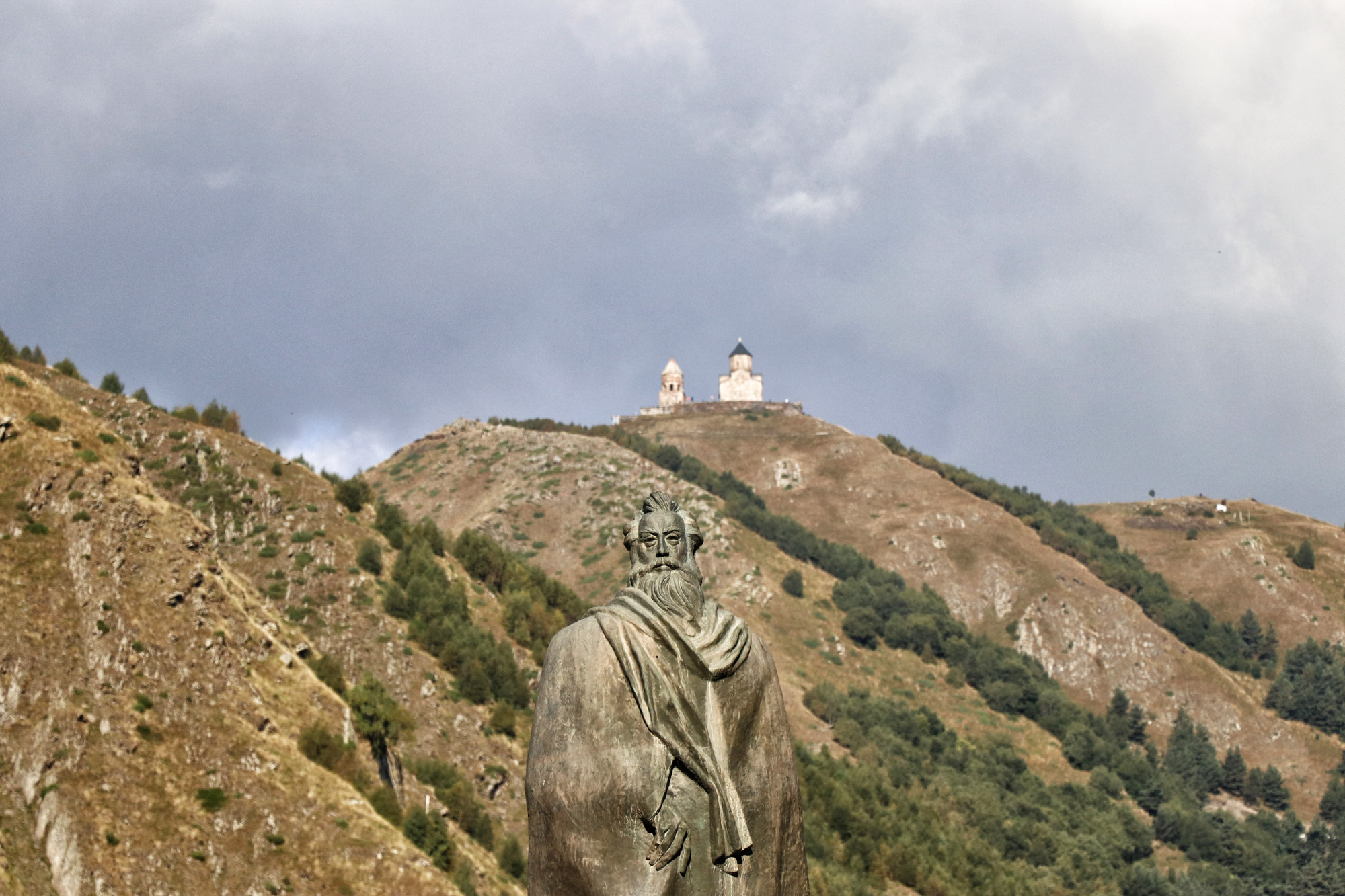 Wandelen in Georgië - Kazbegi naar de Gergeti Trinity Church