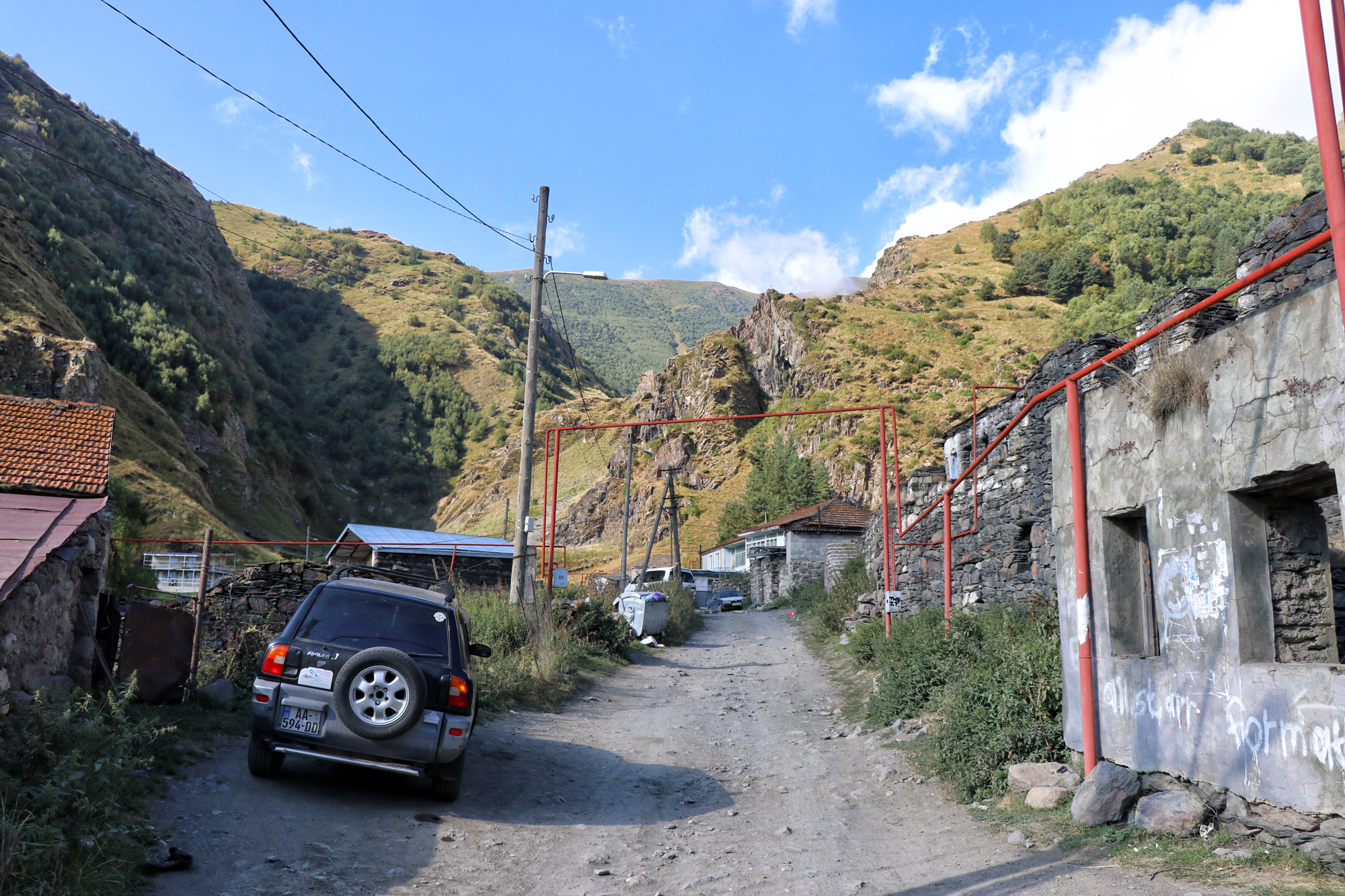 Wandelen in Georgië - Kazbegi naar de Gergeti Trinity Church