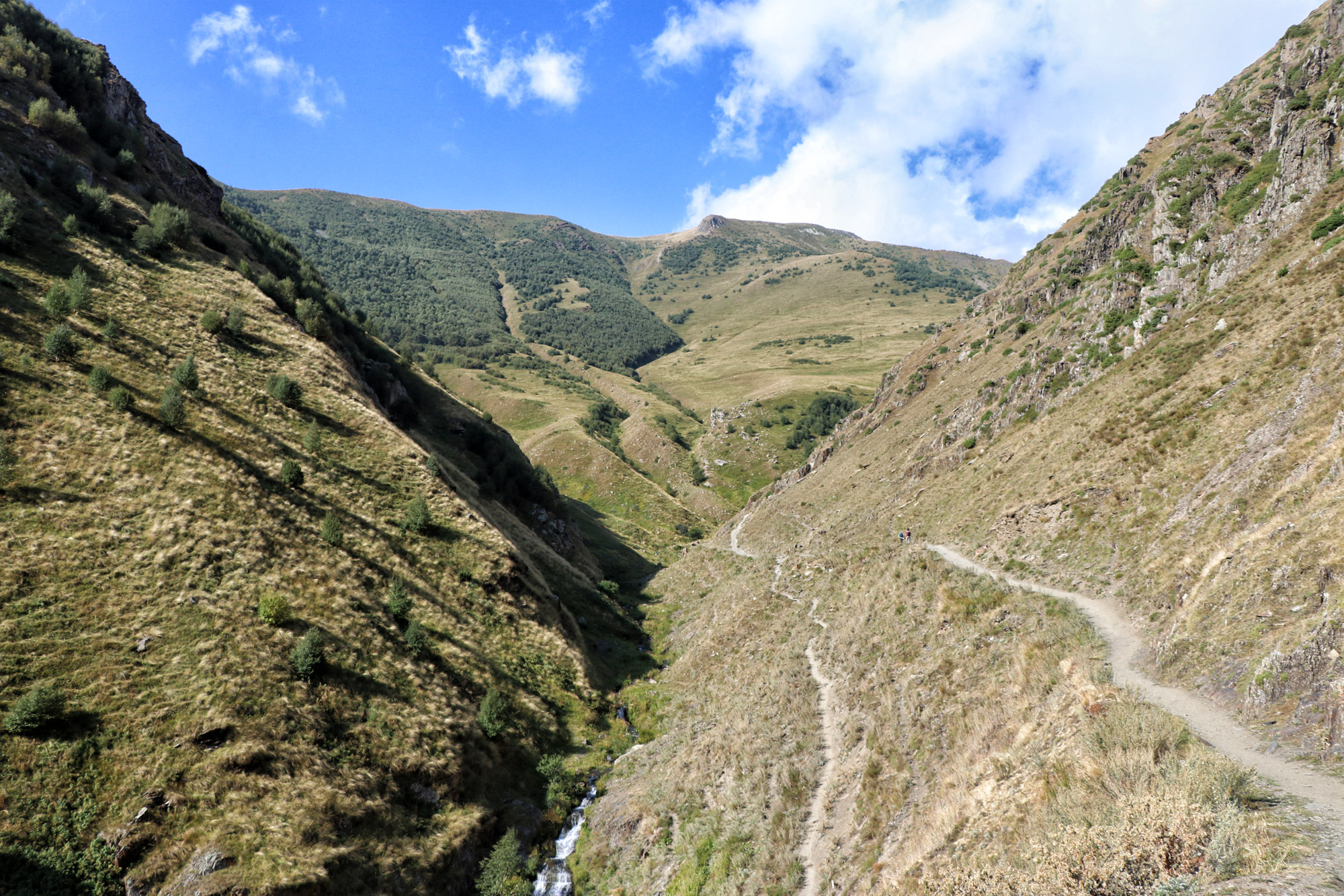 Wandelen in Georgië - Kazbegi naar de Gergeti Trinity Church