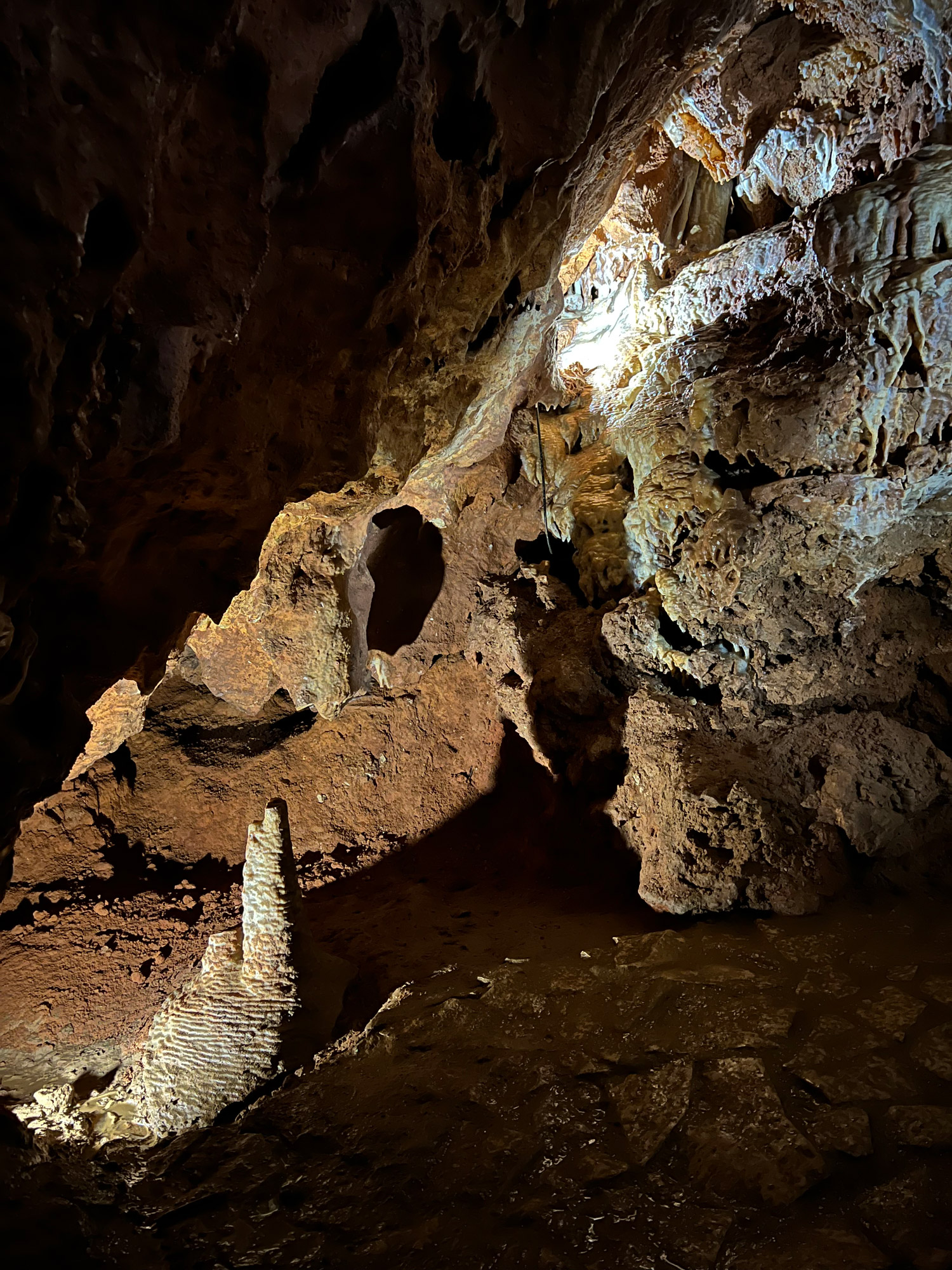 Silezië, Polen - Jaskinia Gleboka in de Poolse Jura