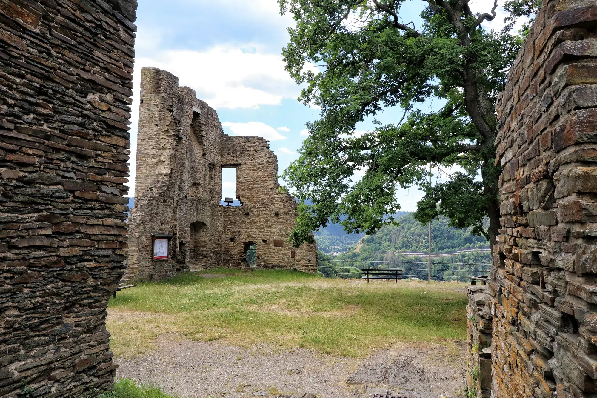 Ahrtal, Duitsland - Burg Are