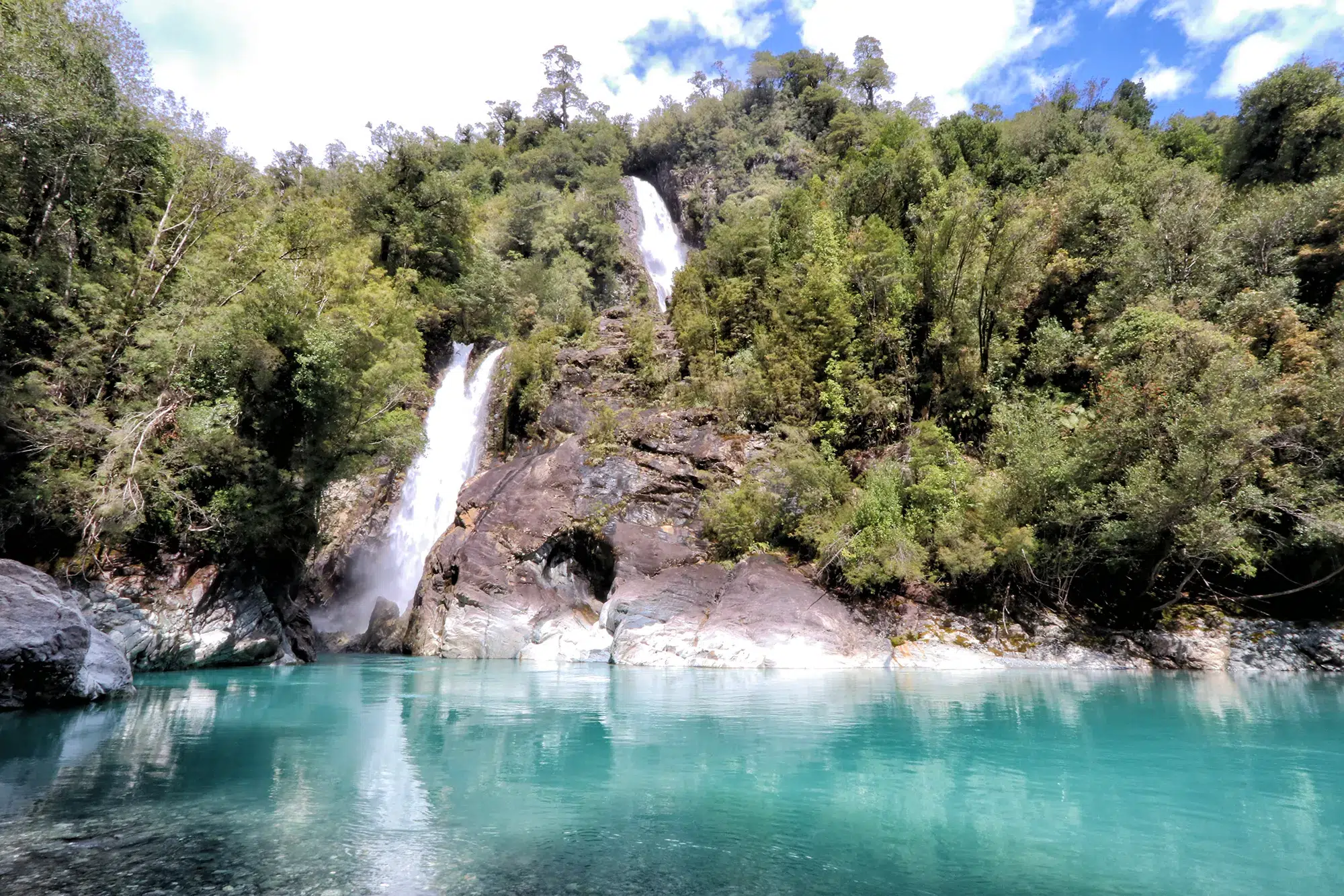 Carretera Austral, Chili - Cascada Rio Blanco