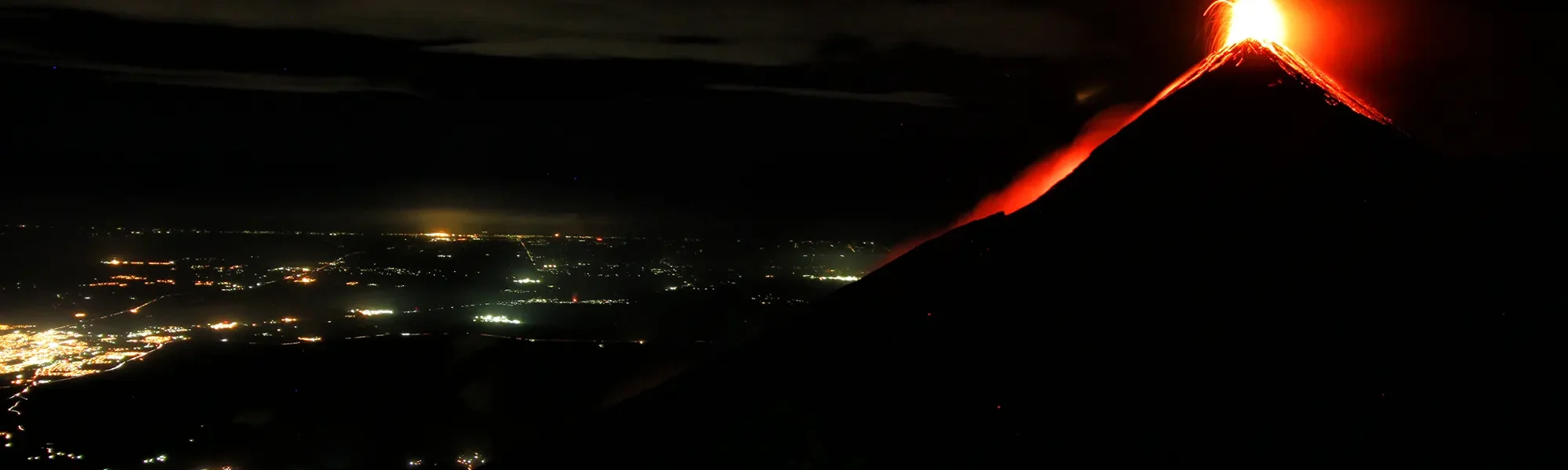 Volcán Acatenango hike in Guatemala