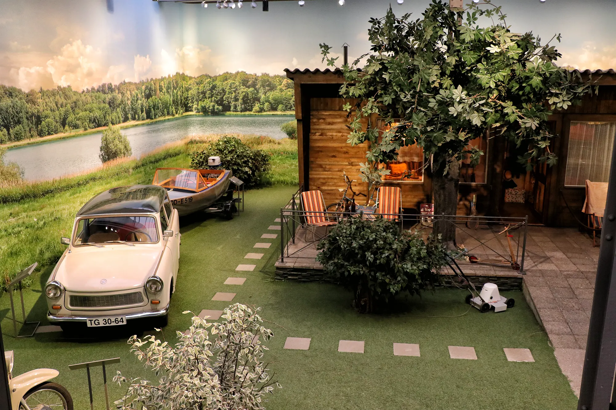 Datsche met Trabant - August Horch Museum, Zwickau